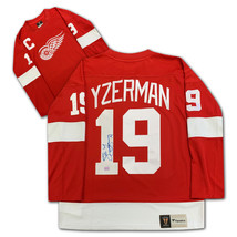 Steve Yzerman Signed Detroit Red Wings Vintage Style Jersey - £377.08 GBP