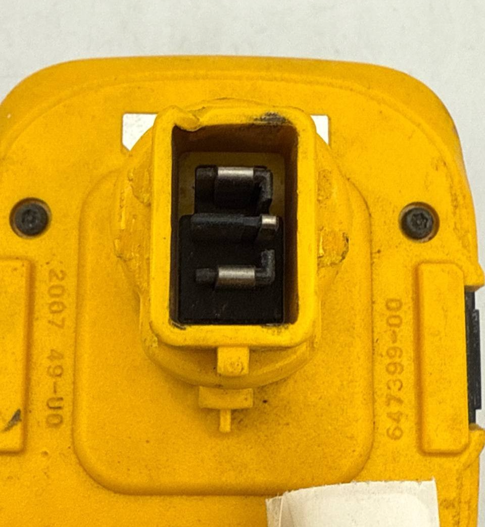 DEWALT DC9180 18V XRP Li-Ion Battery For DC9096 DW909 Not Charging READ Item image 5