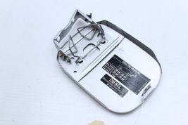 07-09 MERCEDES-BENZ W211 E320 DIESEL FUEL FILLER DOOR Q9519 image 7