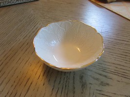 Lenox Sylvan Leaf Nut Bowl 4.5&quot; Ivory with Gold Rim Made in USA - $92.35 MXN
