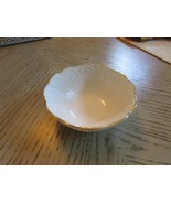 Lenox Sylvan Leaf Nut Bowl 4.5&quot; Ivory with Gold Rim Made in USA - $4.90