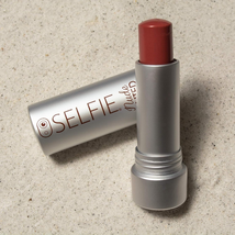 SELFIE GLOW TINTED SPF 15 LIP BALM - Nude image 2
