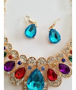 Fashion Jewelry ~ Goldtone ~ Jeweled Necklace &amp; Pierced Earrings Set - $284.83 MXN