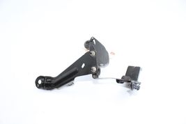 10-11 SUBARU LEGACY 2.5I ABS PUMP MOUNT BRACKET Q2892 image 4