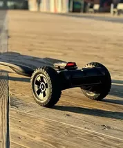 OMW Cavalry Long Range Street/All-Terrain Carbon Electric Skateboards Su... - €1.729,20 EUR