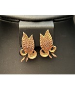 Vtg MCM Gold Tone Leaves Earrings J30 - $176.65 MXN