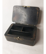 Vintage Miniature Wooden Jewellery Chest - $707.04 MXN