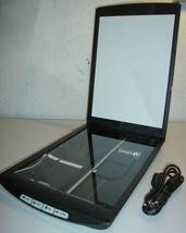 CANON Canoscan LiDE 210 USB Flatbed Photo Scanner  - $359.35 MXN