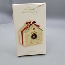 2007 Hallmark Keepsake New Home Christmas Ornament With Gold Key - $4.65