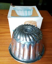 Williams Sonoma Grande Cuisine Cake Lidded Baking Pan Mold Metal w/ orig... - $19.34