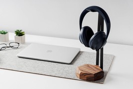 Wooden Headphone Stand, Headphone Holder, Desk Headphone Hanger - Gift for Gamer - £40.01 GBP