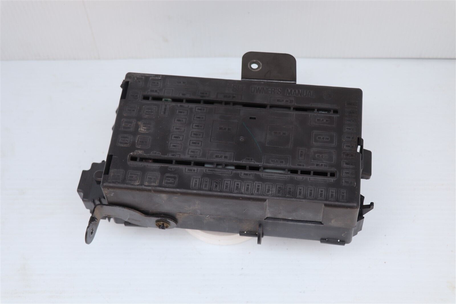 Primary image for 02 Ford F350 Diesel Interior Fuse Junction Box Panel BCM Module 2C7T-14A067-AP