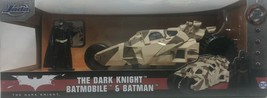Jada - 98543 - The Dark Knight Batmobile and Batman - Scale 1:24 - £31.93 GBP