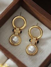 18K Gold Eras Pearl Stud Earrings - unique, trendy, designer, vinader - £40.97 GBP