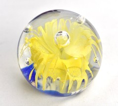 Vintage Glass Art Paperweight Controlled Bubble Flower Yellow Blue White - £35.19 GBP