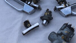 79 Mercedes 450SLC 107 Ignition Switch Door Handles Trunk Glove Box Lock w/ Key image 4