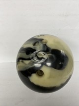 Circle RIO Cream and Black Marbleize AVF Bowling Ball With carrying bag - $69.25