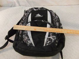 High Sierra Black White Gray 16" X 19" Suspension Strap System Backpack 34024 - £13.23 GBP