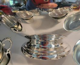 Punch Bowl Silver Plated on Pedestal with 20 Cups & Ladle Oneida image 3