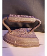 Antique E &amp; H Mfg Co. Cast Iron Sad Iron Stamped with 9 inside a star ^ - $41.16 CAD