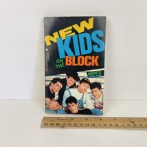 Vtg 1989 New Kids on the Block NKOTB Paperback Book w Pics Grace Catalano Bantam - £10.97 GBP