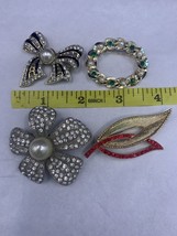 4-gold &amp; Silver Tone Brooches Variety Of Shapes &amp; Colors Red, White,green - £6.16 GBP