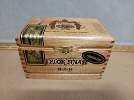 CIGAR Box FLOR FINA 8-5-8 Natural A Fuente Empty Wood  7x4.5x4.5 Beautiful  - $23.96