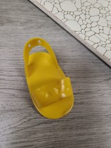 Vintage TOMY Yellow Plastic Kimberly Doll Shoe Sandal Replacement Part - £3.52 GBP