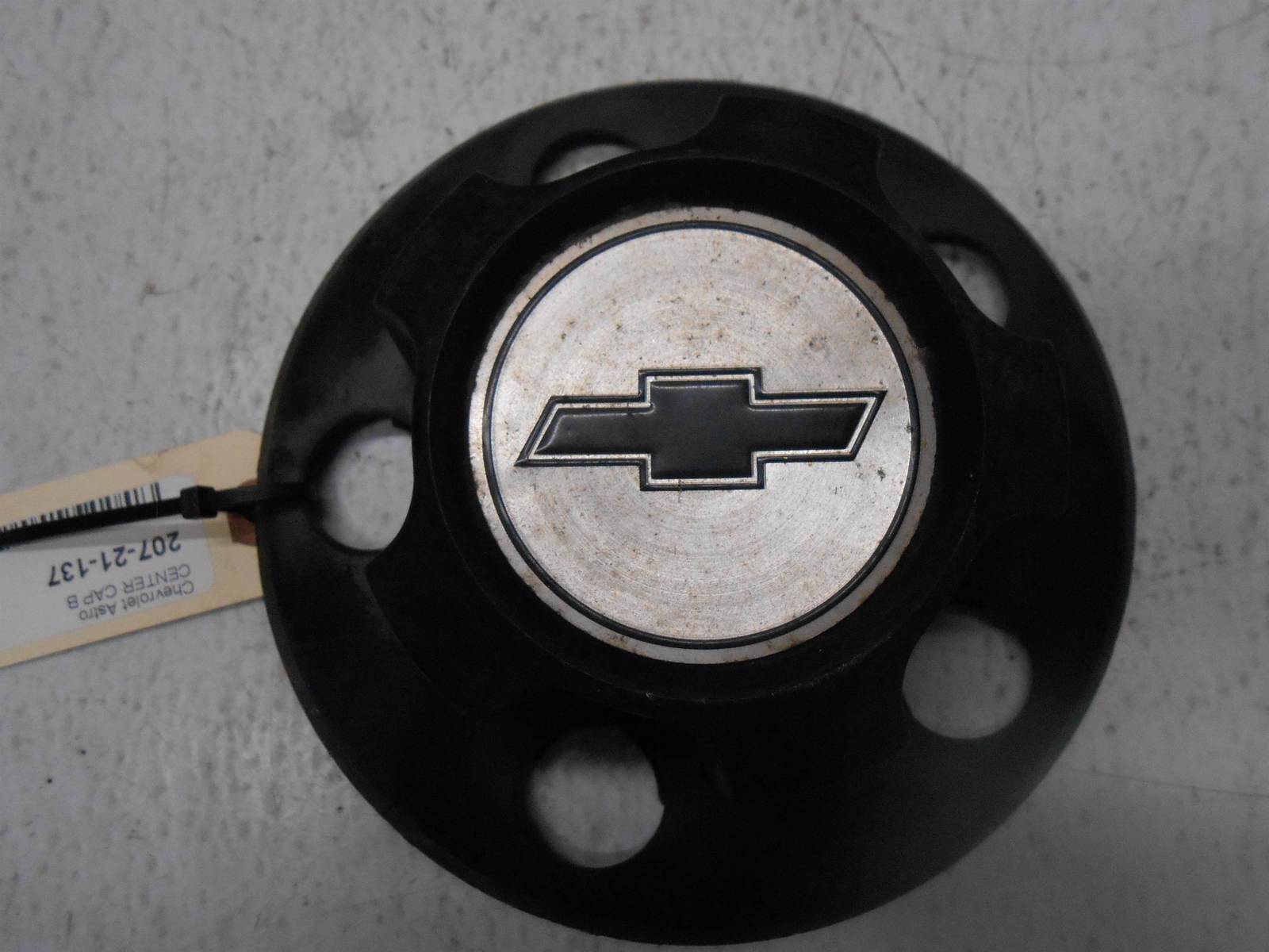 1985-1995 Chevy Astro 15594372 Factory OEM Wheel Center Rim Cap Cover 5 Lug - $19.99