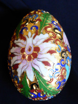 Chinese Oriental Gold Metal Mix Color Floral design Enamel Cloisonne Egg Display - £94.96 GBP