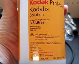 Kodak 1058452 Professional Kodafix Solution 32oz Makes 1 Gallon For B&amp;W ... - $27.49