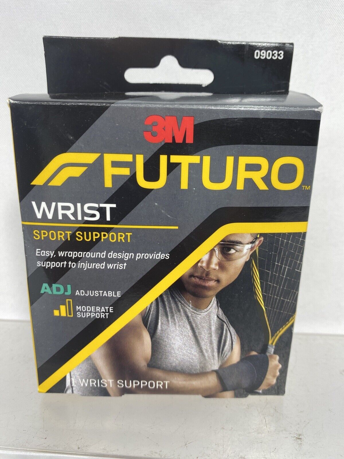 (1b) Futuro Adjustable Sport Support Wrist Support 09033 - $5.69