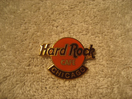 Hard Rock Cafe pinback pin Chicago 1 1/2&#39;&#39; - £9.48 GBP
