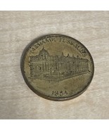 Vintage Madame Tussauds Souvenir Travel Bronze Challenge Coin Medallion ... - $182.25 MXN