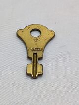 Vintage Gold Colored Presto Jewellery Box Key Only 1&quot; - €12,85 EUR