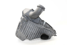 2003-2006 PORSCHE CAYENNE S AIR INTAKE CLEANER BOX ASSEMBLY P4866 - $131.99