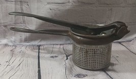 Vintage King Seamless Cup Press Kitchen Tool Cin’ti Galv Co. Potato Mash... - £11.07 GBP