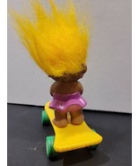 Vintage 3.5&quot; Yellow Hair Troll with Pull Back Yellow Skateboard. Tested - £8.53 GBP