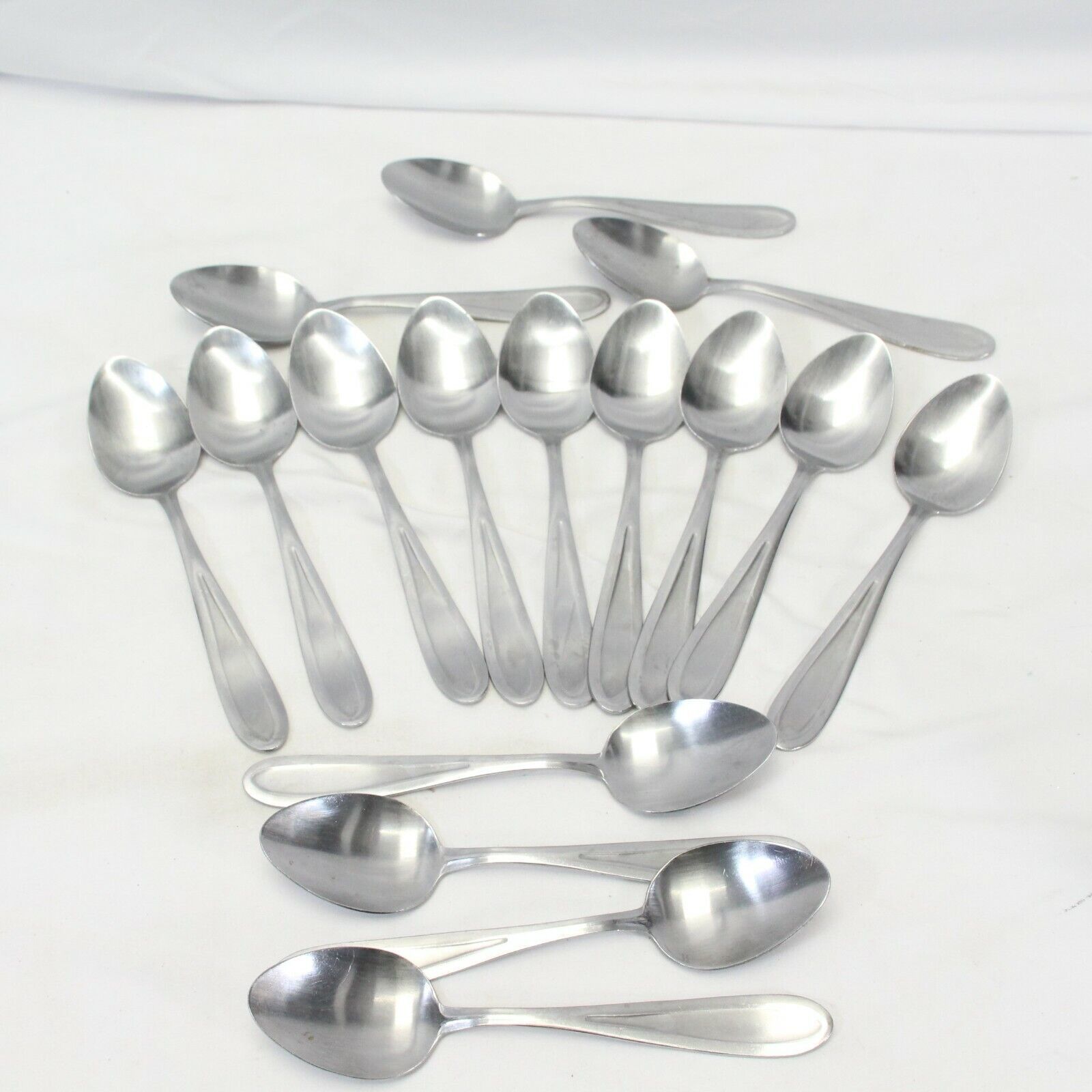 Farberware FRW57 Oval Soup Spoons 7" Lot of 16 - $25.47