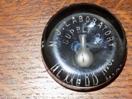 Vintage Laboratory Supply Company Newark New Jersey Glass Paper weight - $461.33 MXN