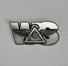 Widows Sons lapel pin WS with Winged Pyramid 1.25” in antique silver - €12,84 EUR