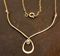1977 Avon 1/20 14KGF Gold Filled .01 carat Genuine Diamond Loop Necklace Chain - £23.27 GBP