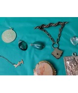 16 Piece Assorted Estate Vintage Fashion Costume Necklace Pendants And F... - £15.76 GBP