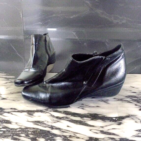 Liz Claiborne Flex Womens Fenway Ankle Boots Booties 9M Black Faux Leather - $6.59