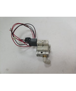 SMC VQD1151-5M0 Solenoid Valves VVQD1000-10A-5 on 4 Port Manifold New - $302.49 MXN