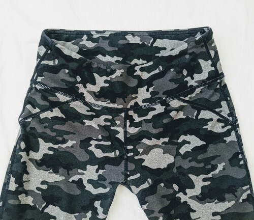 Fabletics POWERHOLD Camouflage Leggings Cropped Size XS Excellent Condition Item image 3