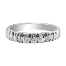 0.15CT Lab-Created Moissanita 5-Stone Anillo de Boda 14K Bañado en Oro Blanco - £73.23 GBP