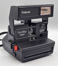 VTG Polaroid 600 One Step Instant Film Camera w/Stap - United Kingdom WORKS! - £51.70 GBP