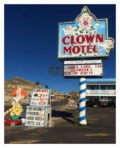 Scary Clown Motel Sign Creepy Halloween 8X10 Photo - £6.64 GBP