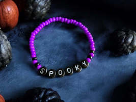 Spooky Halloween Bracelet - $92.63 MXN